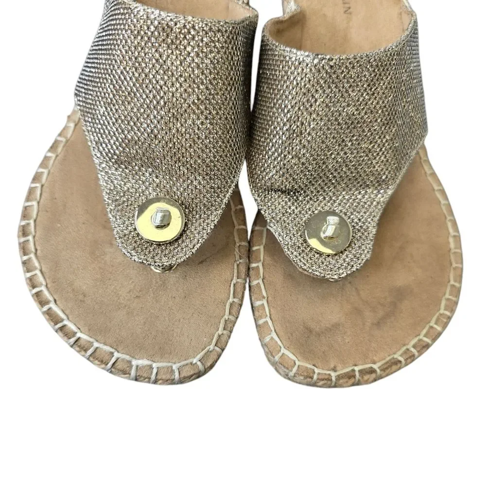 White Mountain Women's 6 Wedge Thong Jute Gold Shimmer Sandals
